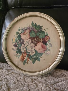 Vintage Round Framed Floral Print Wall Art Cottagecore Victorian Style Bouquet